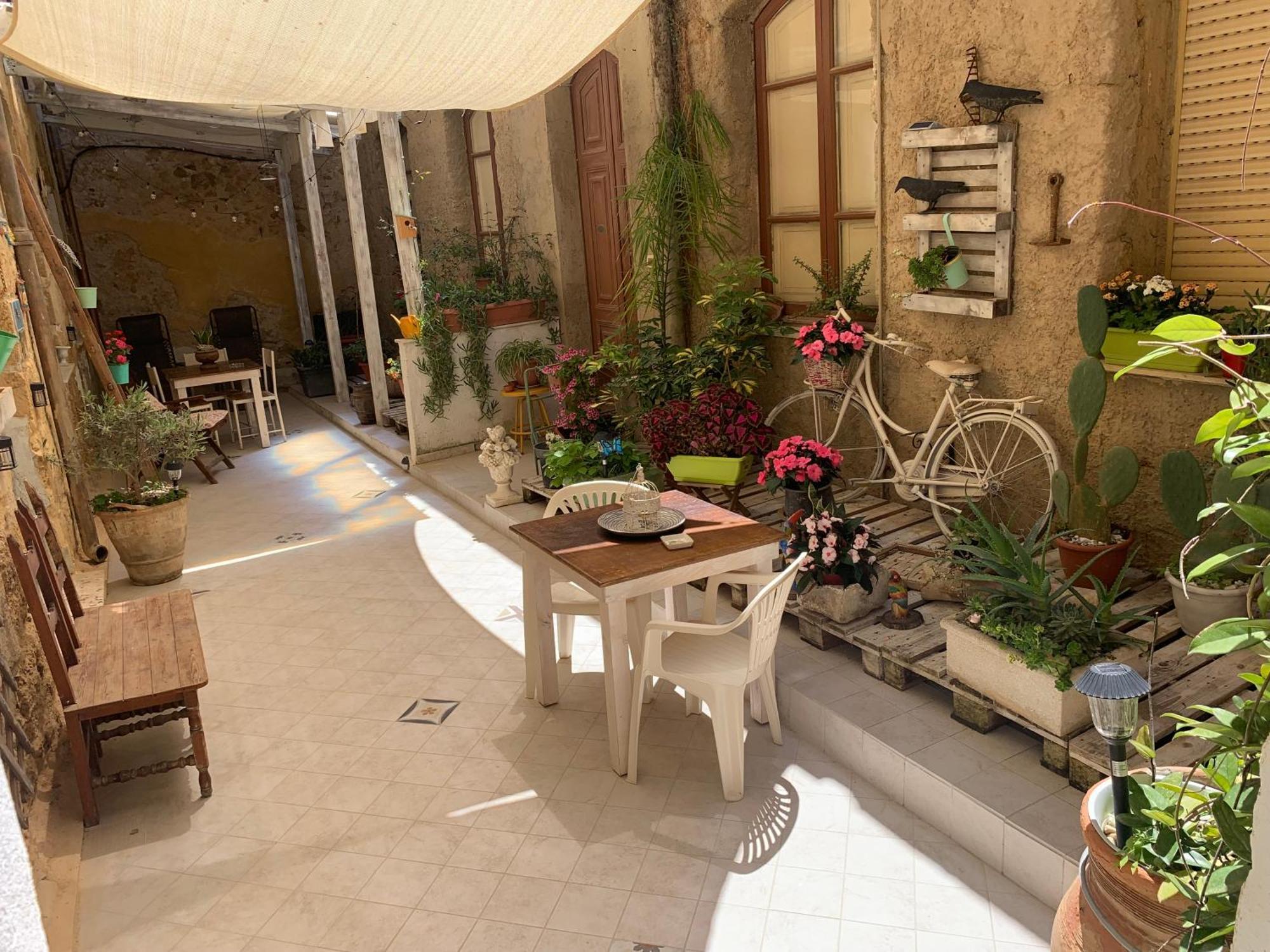 Ferienwohnung Il Vecchio Cortile Agrigent Exterior foto